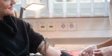 Neue Therapieansaetze- Mit Infusionen gegen Bluthochdruck, Umweltgifte und Co.