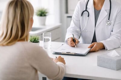 Harninkontinenz bei Frauen: Ihr Hausarzt Dr. Dorigoni in München erklärt Ursachen und moderne Behandlungsmethoden